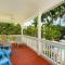 Coral Hammock Poolside Home