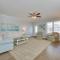 Townhome with 2 Decks Walk to Ocean! - كيور بيتش