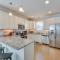 Townhome with 2 Decks Walk to Ocean! - كيور بيتش