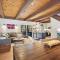 Cobalt Cabin by Tahoe Getaways - Beautifully Remodeled Pet Friendly 3 BR with Hot Tub & EV - Carnelian Bay Cobalt Cabin by Tahoe Getaways - Beautifully Remodeled Pet Friendly 3 BR with Hot Tub & EV - Carnelian Bay