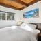 Cobalt Cabin by Tahoe Getaways - Beautifully Remodeled Pet Friendly 3 BR with Hot Tub & EV - Carnelian Bay Cobalt Cabin by Tahoe Getaways - Beautifully Remodeled Pet Friendly 3 BR with Hot Tub & EV - Carnelian Bay