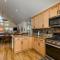 Cedar Crest at Winter Creek by Tahoe Getaways - 3BR, Walk to Ice Skating, Near Downtown and Northstar with Private Hot Tub! - Truckee