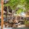 Makofi Guest House