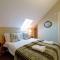 Marshlands House, Sleeps 16 - Country barn with hot tub