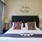 Caza Beach Guesthouse