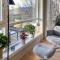 2 Bedroom Cozy Apartment In Ålesund