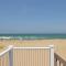 OCEANFRONT, Ocean Views, Beach Access, Close to Shopping, KH123, Pelicans Watch