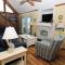 OCEANFRONT, Ocean Views, Beach Access, Close to Shopping, KH123, Pelicans Watch