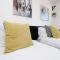 Stylish 2 Bed Flat in HEART of Cardiff City Centre