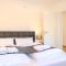 Premium Zuhause - Seeblick, Balkon, Pool & Seepromonade - Langscheid