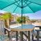 5 Mi to Lake Havasu Bright Cottage with Fire Pit!