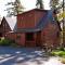 Pioneer Lake View- 4BR Easy Walk to Town Private Hot Tub - Sleeps 11 - 塔霍城