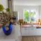 Hangar 19 Luxusapartment mit Sauna, Kamin, Dachterrasse und Seeblick H5W3
