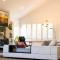 Resort Style home close to the Beach with Pool, Sauna and Pizza Oven - سيدني