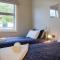 Relax On Richmond Modern Large Beach House - New Plymouth