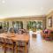 On The Lake - Pet Friendly Waterfront