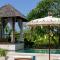 Sunset View Beachfront 2 Br Villa in Seminyak - تشانغو