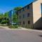 Queenss University Elms BT9
