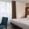 Hotel Apolonia Paris Montmartre; Sure Hotel Collection by Best Western - Paris