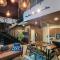 Luxury Duplex Suite 4 pax Netflix Wifi Selayang KL - 黑风洞