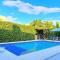 Encantadora CASA Piscina priv, Aire Acon, Wi-fi TV