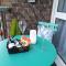 Cosy Apartment with Balcony and Breakfast - Bishop Auckland