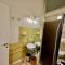 Near Ponte Vecchio central luxury flat