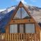 Mountain hut in Kazbegi - كازباجي