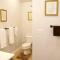 LV5 Upper Floor Suite