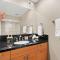 Poolside 2BR/2BA Pet Friendly Condo+Mountain View