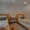Glades Getaway by Tahoe Getaways - Charming Pet-Friendly 3 BD North Shore Cabin w Wood Fireplace & Short Drive to Ski Resorts