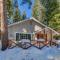 Glades Getaway by Tahoe Getaways - Charming Pet-Friendly 3 BD North Shore Cabin w Wood Fireplace & Short Drive to Ski Resorts - Carnelian Bay