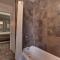 Mod Haus by Tahoe Getaways - Mountain Modern West Shore Home w Private Beach and Pier, Near Skiing - 霍姆伍德