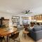 Sunlit Pines by Tahoe Getaways - 2BR in Tahoe Park w Hot Tub, Fenced Yard & Pet Friendly!