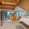 Tree Haus by Tahoe Getaways - Unique Pet-Friendly Tahoe Donner Home w EV & HOA Pool & Beach - Тракі