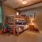 Grand Vista Lodge - 5 BR with Stunning Views, Pool Table, Private Hot Tub & HOA Pool! - Тракі