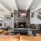 Beach Haven Lakefront - On a Sandy Beach with Guest House