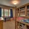 Summit Solitude at Palisade Tahoe - Charming 5BR w Foosball & Shuffleboard Table & Pet Friendly