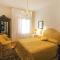 5 Bedroom Nice Home In Castelvecchio Di Comp,