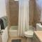 Spacious Getaway! Pool, Spa, Sleeps 9 - Lake Havasu City