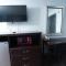 Red Carpet Inn & Suites