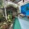 Nelyzas Suites & Adventure