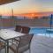 Havasu Retreat! Pool, Spa, Gym & View - Lake Havasu City