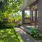 Three Dewis Guest House