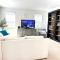 Ontario Mills & Claremont colleges single Villa