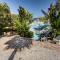 Blue Water Beachside Villa 6