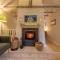 A fairy-tale luxurious cottage - The Tea Caddy