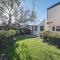 Beautiful 4 Bed Beach House - Pool table & Parking - By Tempstay