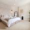 Beautiful 4 Bed Beach House - Pool table & Parking - By Tempstay