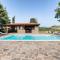 Villa OINOI with Pool for Luxury Vacation and Events - Maratón